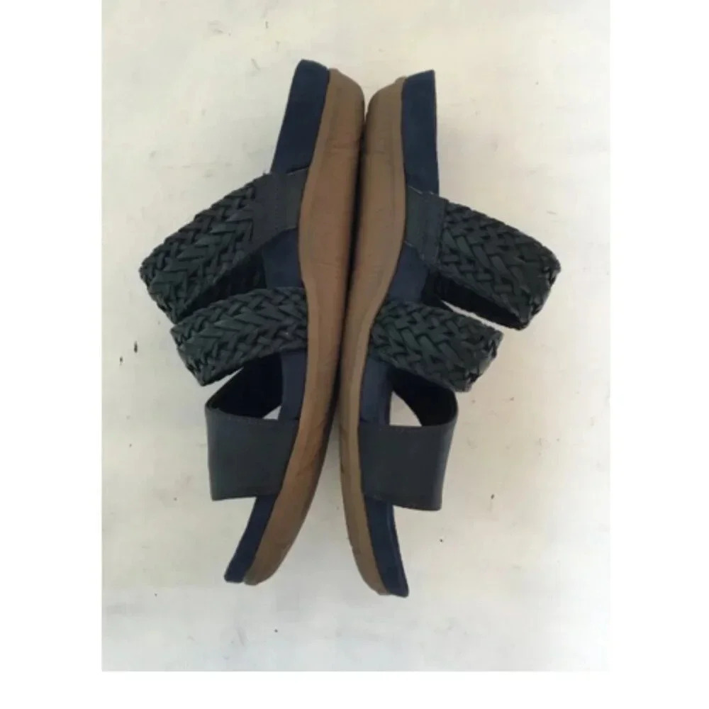 Baretraps JONELLE Women's Sandals Navy Sandals & Flip Flops Slip On SZ 9.5 M - Picture 8 of 9